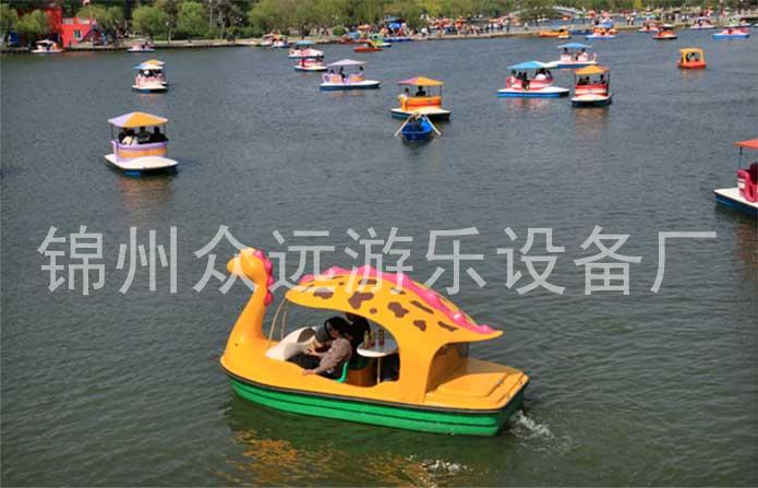 泡泡龙电动船